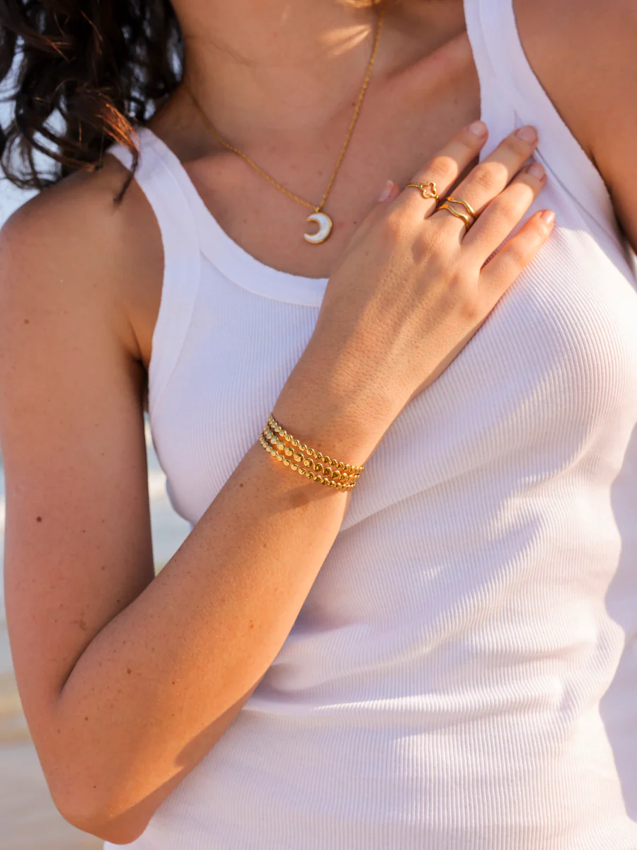 Graceful Clover Ring - Image 5