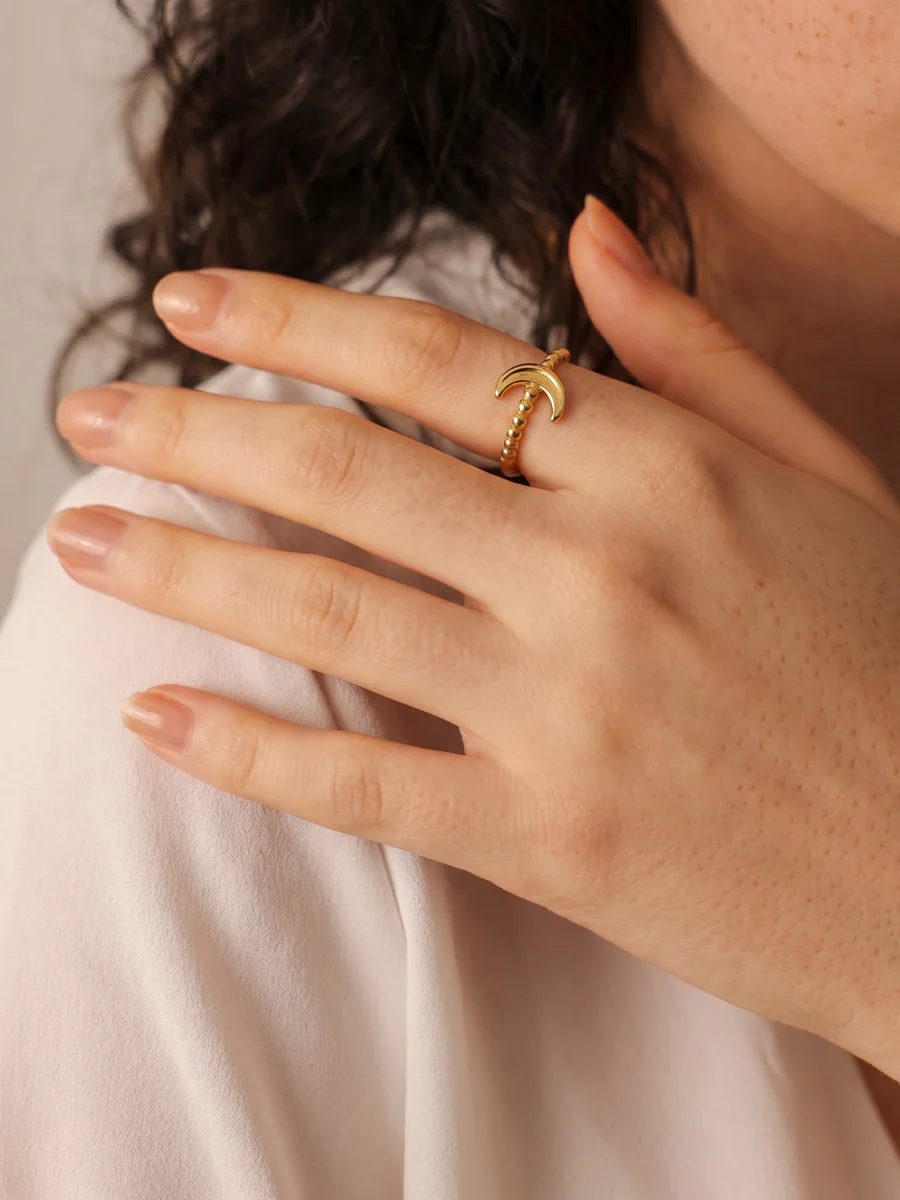 Moon Kiss Ring - Image 4
