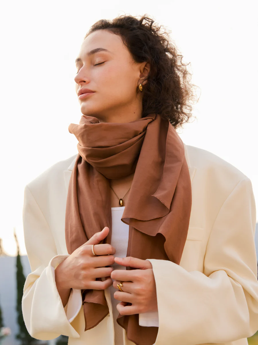 Pure Essence Brown Schal - Image 8