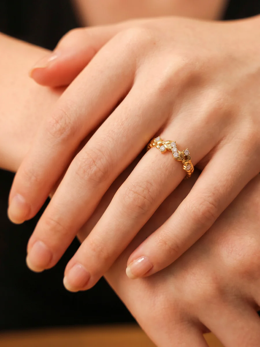 Shining Vine Ring - Image 2