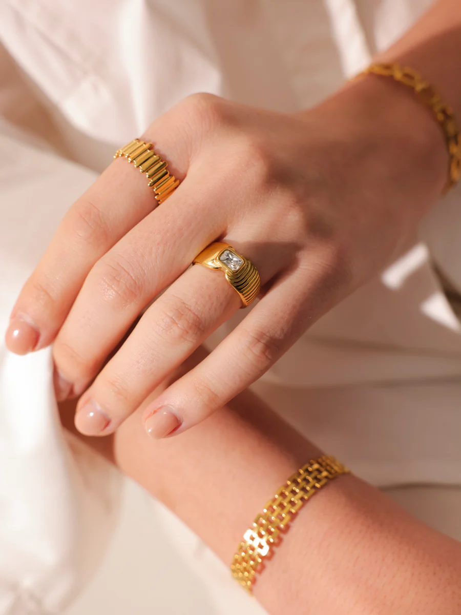 Stepwise Beauty Ring - Image 3